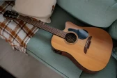What Is an Acoustic Guitar?