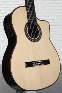 Cordoba GK Pro Negra, Nylon String - Spruce