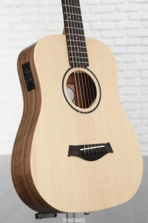 Baby Taylor BT1e Walnut - Natural Sitka Spruce