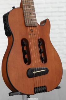 Traveler Escape Mark III - Natural Mahogany