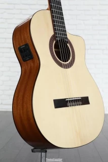 Cordoba C5-CE, Nylon String - Natural Spruce